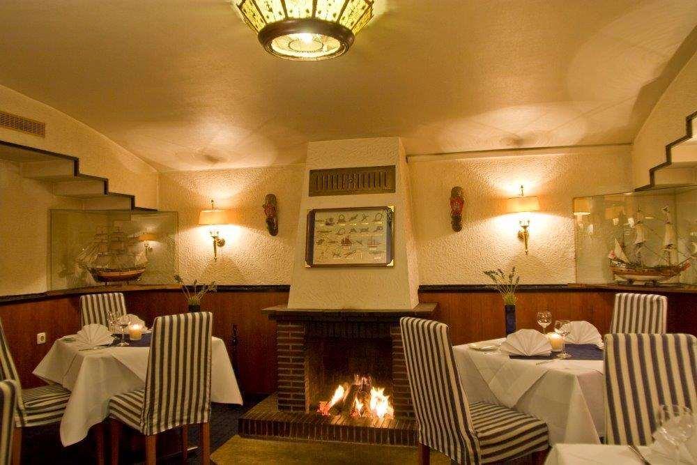 המבורג Relexa Hotel Bellevue An Der Alster מסעדה תמונה